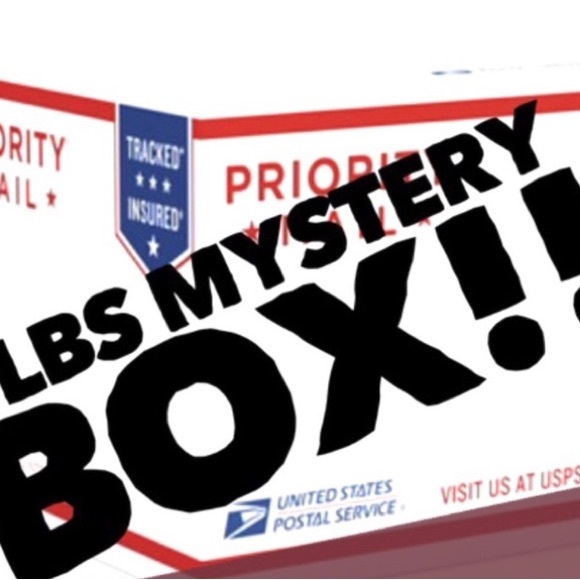 Express clothing bundle 4LB Box mixed sizes.EUC and NWT items. - Picture 2 of 2